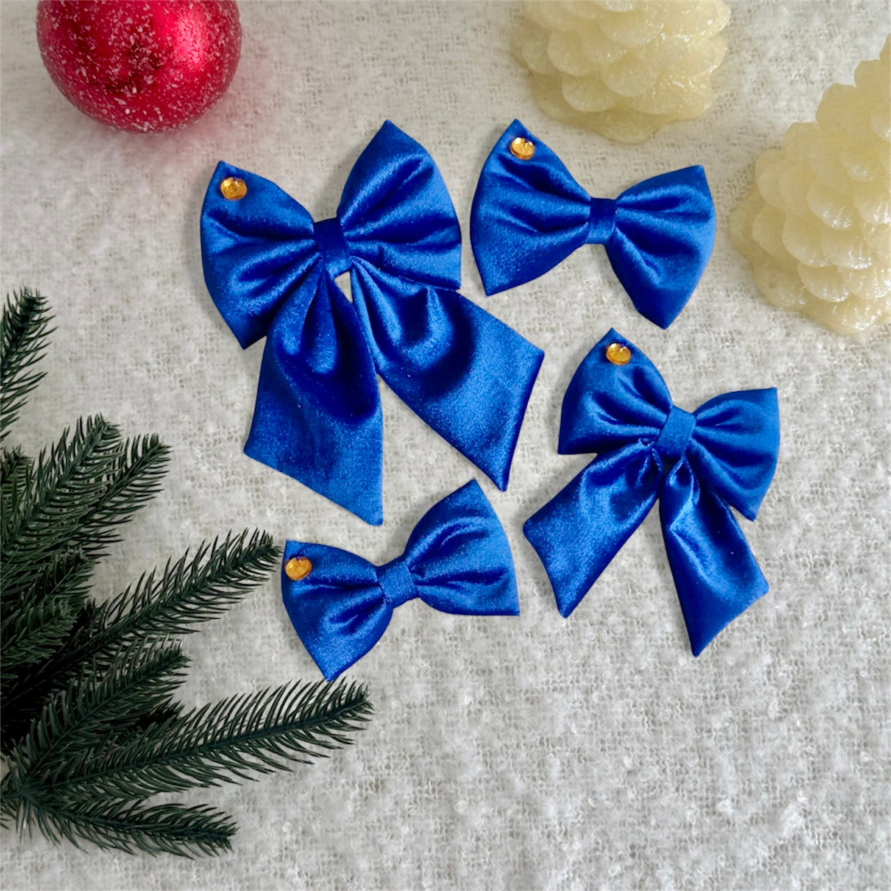Royal Holiday Bow Tie for Collar