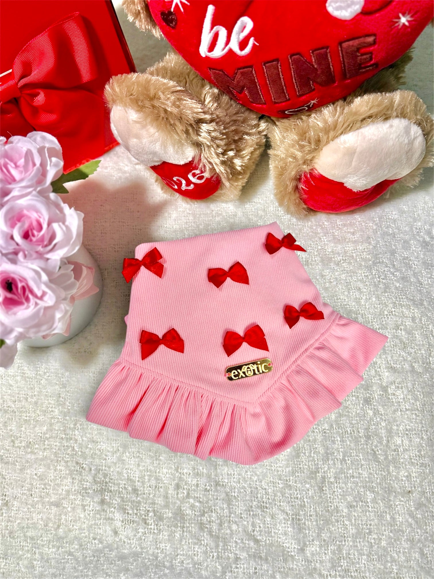 <p>Valentine Coquette<br/><em>Best Seller</em></p>