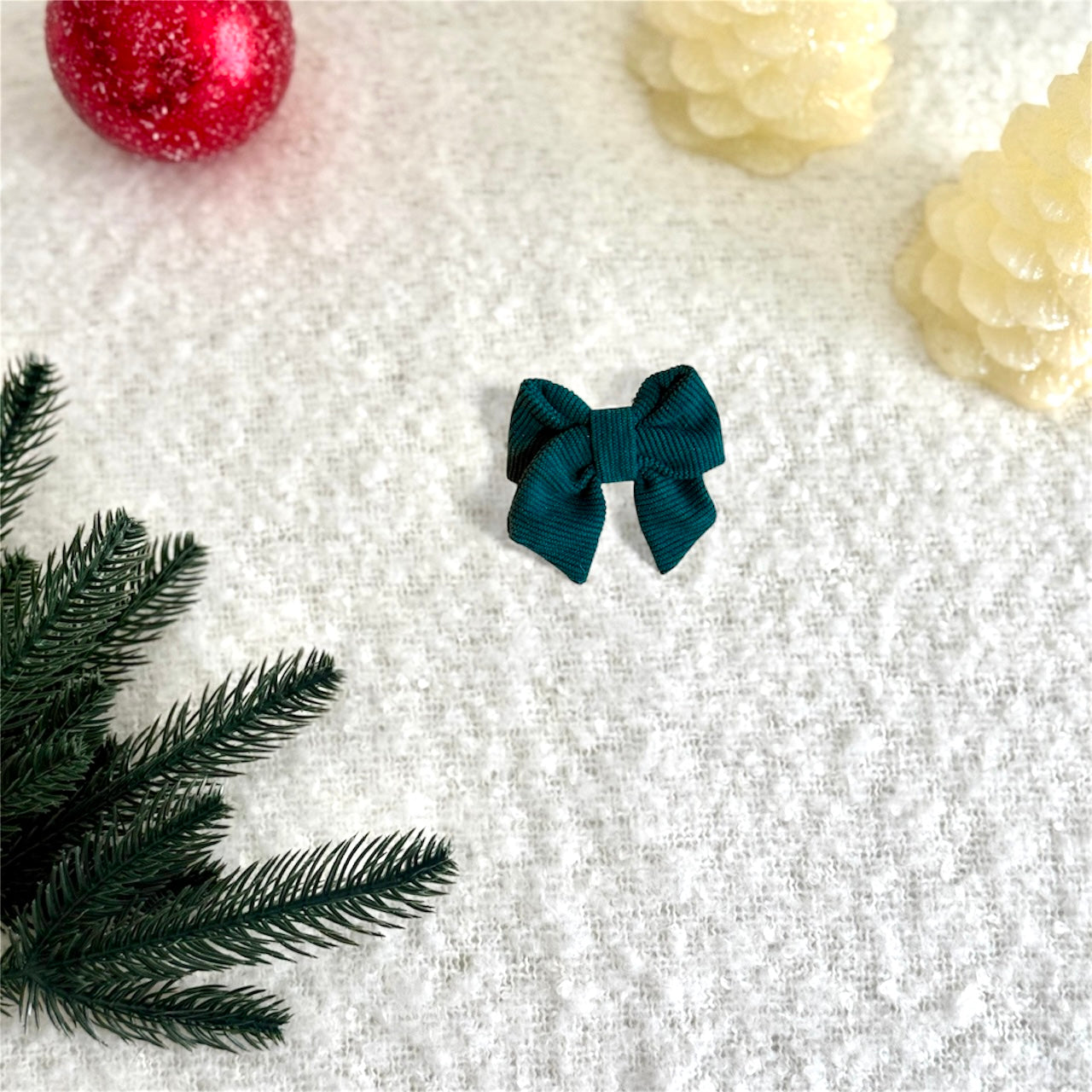 Winter Evergreen hair bow